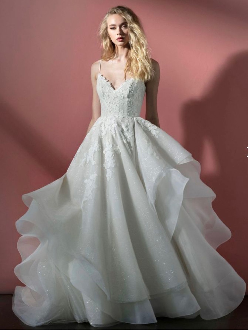 Ivory Lace Ball Gown Wedding Dress